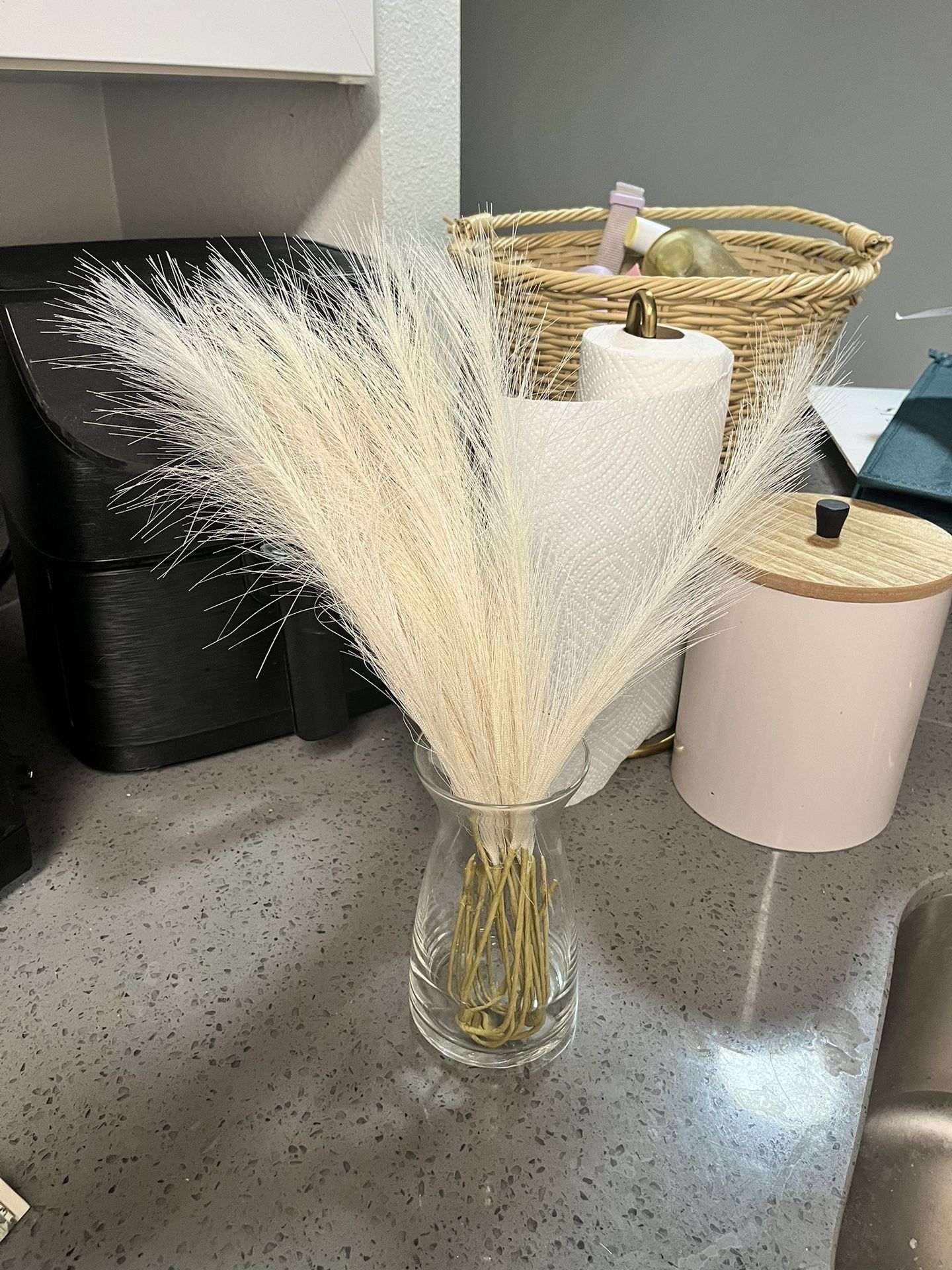 Faux Pampas Grass & Vase