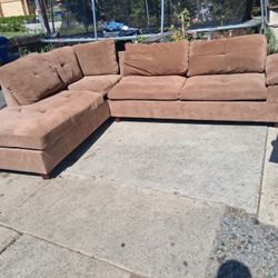 Sectional Sofa 