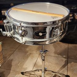Pacific 13" Snare Drum & Snare Stand PDP Chrome Over Steel PDP Pacific Snare Drum Chrom