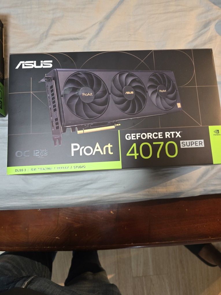 RTX 4070 SUPER ASUS PROART