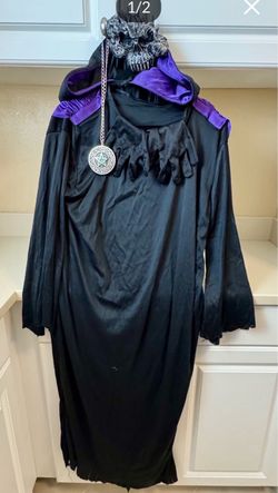 Kids costume emperor of evil