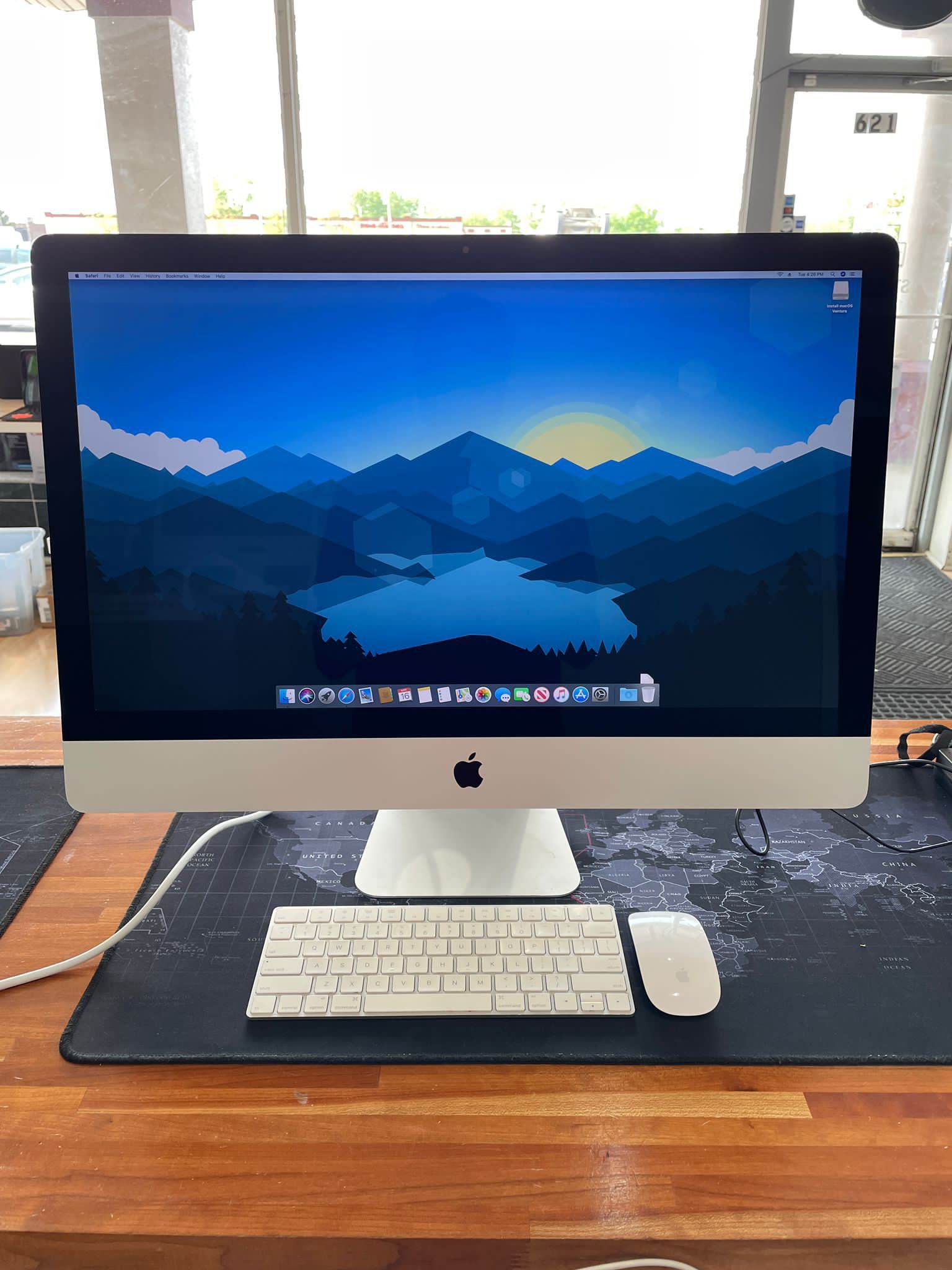 Apple iMac 27 本体Core i9 Radeon Pro 580X