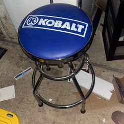 Kobalt Workbench Chair 