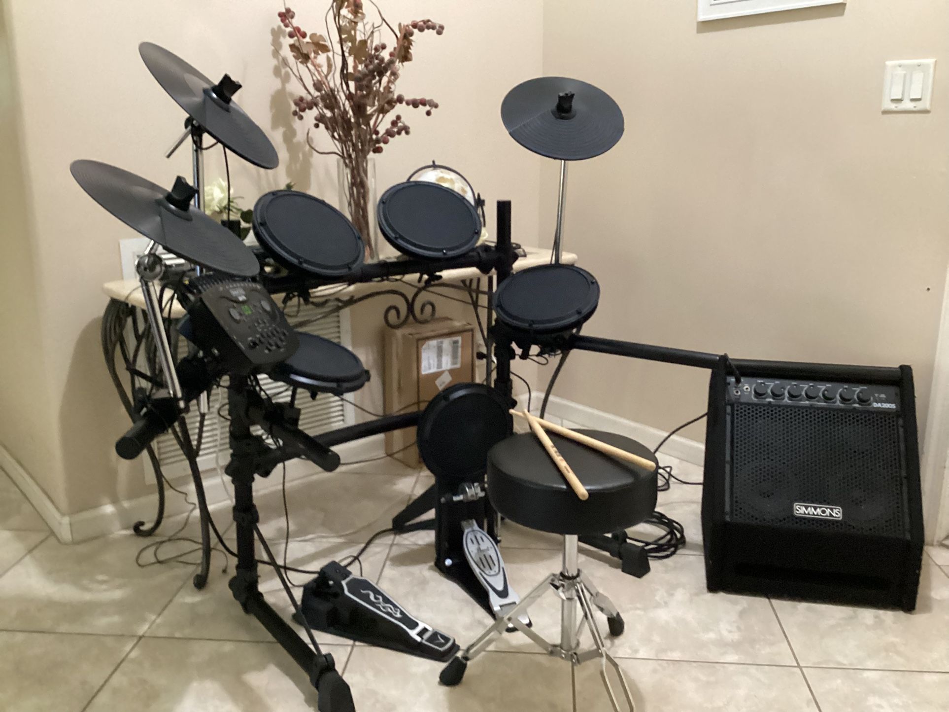 Electric Drum Set (SIMMONS) Complete Set