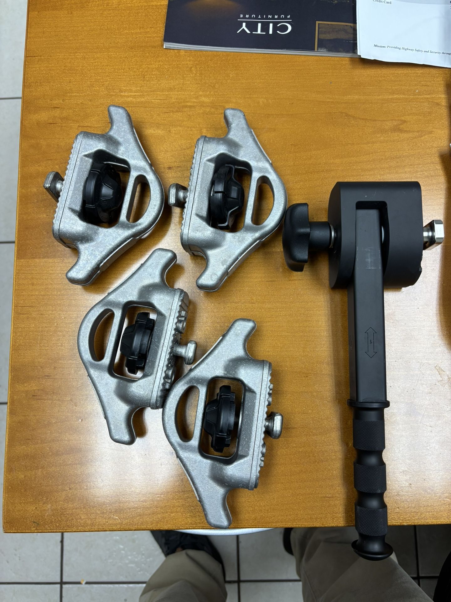 Nissan Frontier, Titan Bed Rail Tie Down Cleat Set