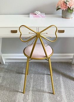 Girls Pink Bow Chair