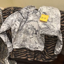 SO Brand Cozy  Velour Hooded Pullover And Cozy Jogger Pants Set Size 10/12 