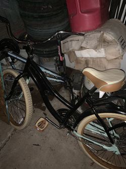 Amazing Bikes Available Bicycles Black Beach Cruisers Fixie Low rider