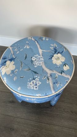 Blue floral Vanity stool