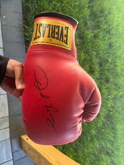 Oscar De La Hoya Signed Glove