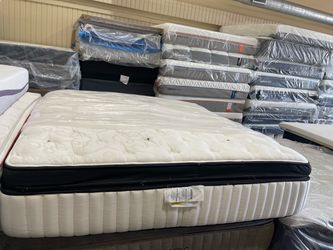 Pillow Top Mattress White and Black king