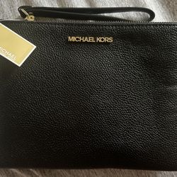 Michael Kors Jet Set Travel Clutch *New With Tags!!