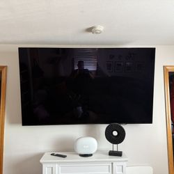 77’ Sony Bravia LED TV 