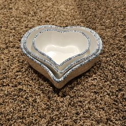 Heart-shaped ceramic dish manufactured by Jay Imports