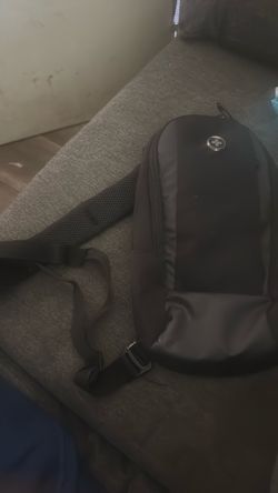 Swiss Gear Black Sling Crossbody Bag