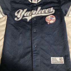 Kids NY Yankees Jersey Size Medium ( 10-13 Yrs Old)