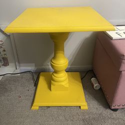 night stand/end table 