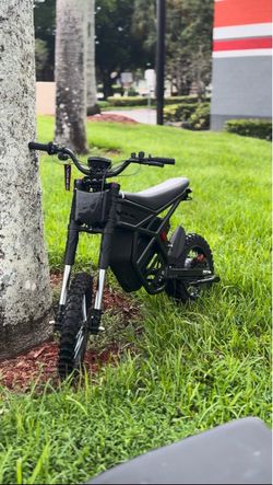 Gt54 E-dirtbike 48v 27amp battery TRADING FOR RIDSTAR OR OW BOMMA OR THRUST