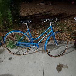 *VINTAGE SCHWINN WORLD TOURIST*