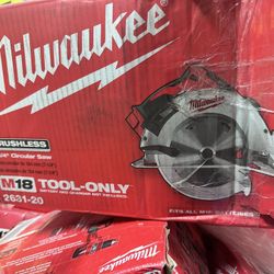 Milwaukee Circular Saw Brushless 7 1/4 New Tool Only 