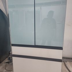 New Bespoke Four-door Refrigerator