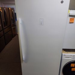 GE 21.3cu.ft Stand-Up Freezer