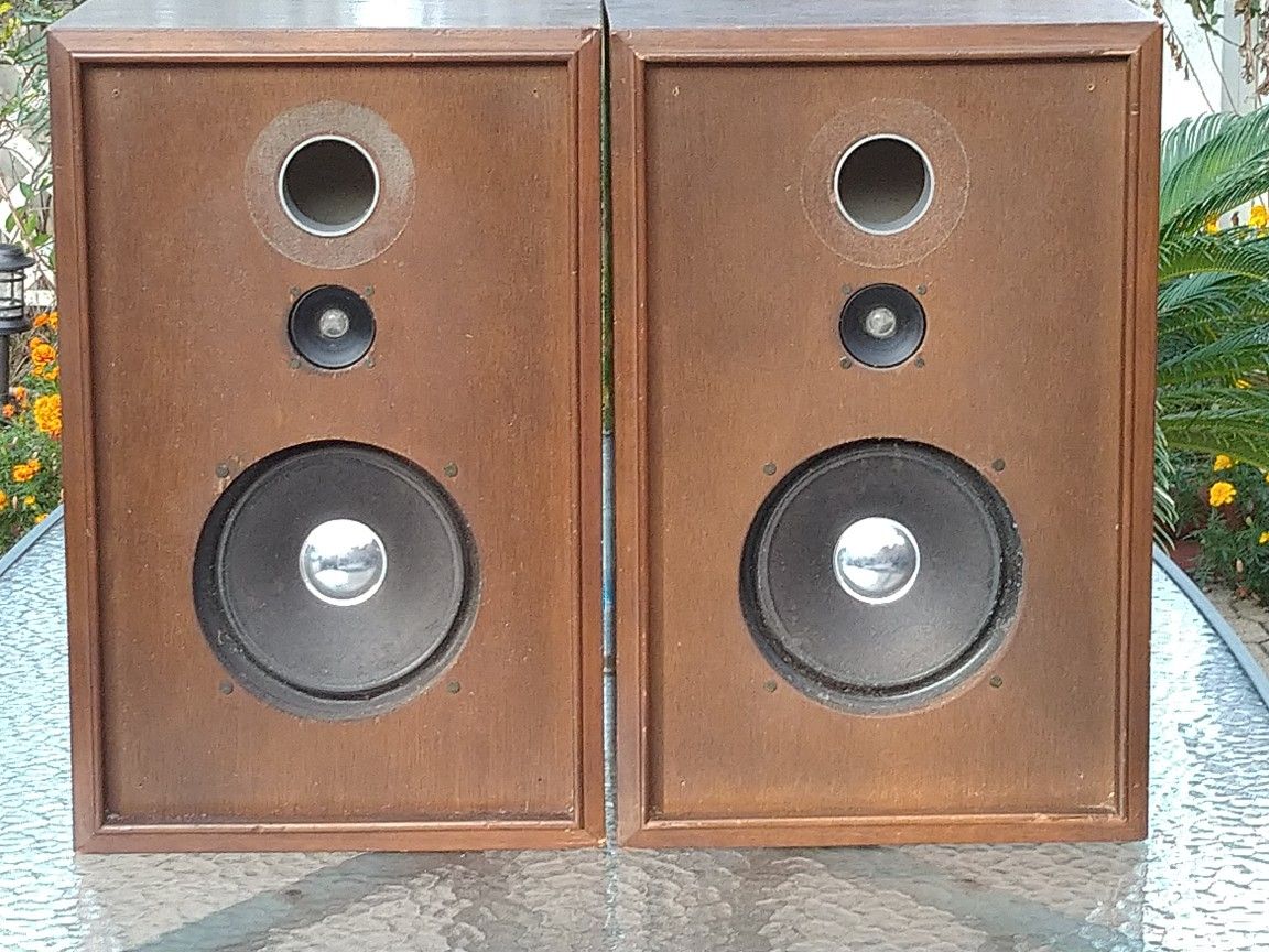 Sansui SP-50 Two Way Vintage Speakers.