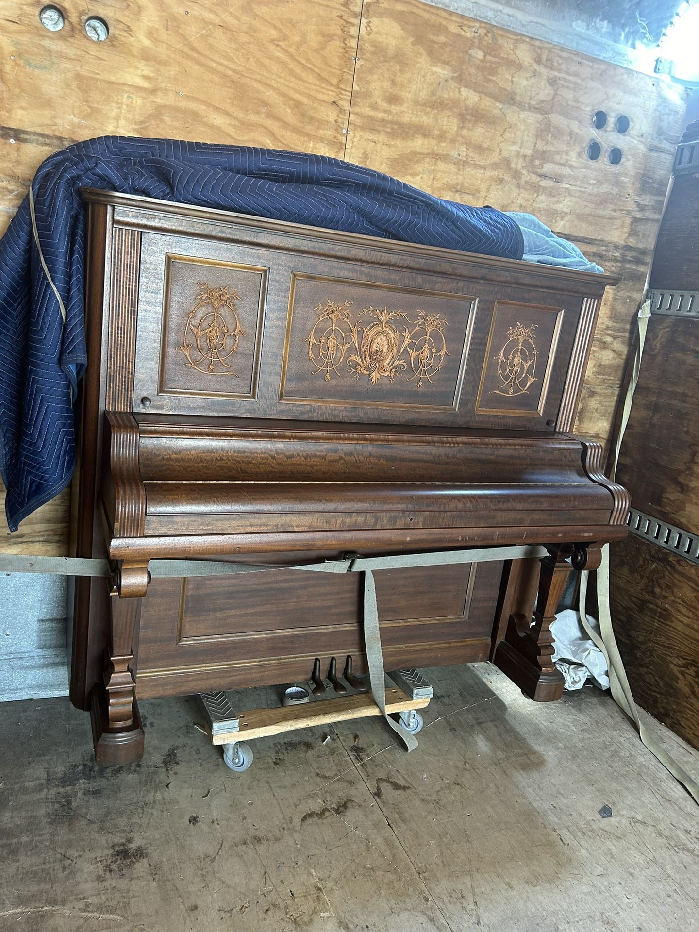 Antique Piano