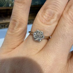 14K White Gold Natural Diamonds Beautiful Ring