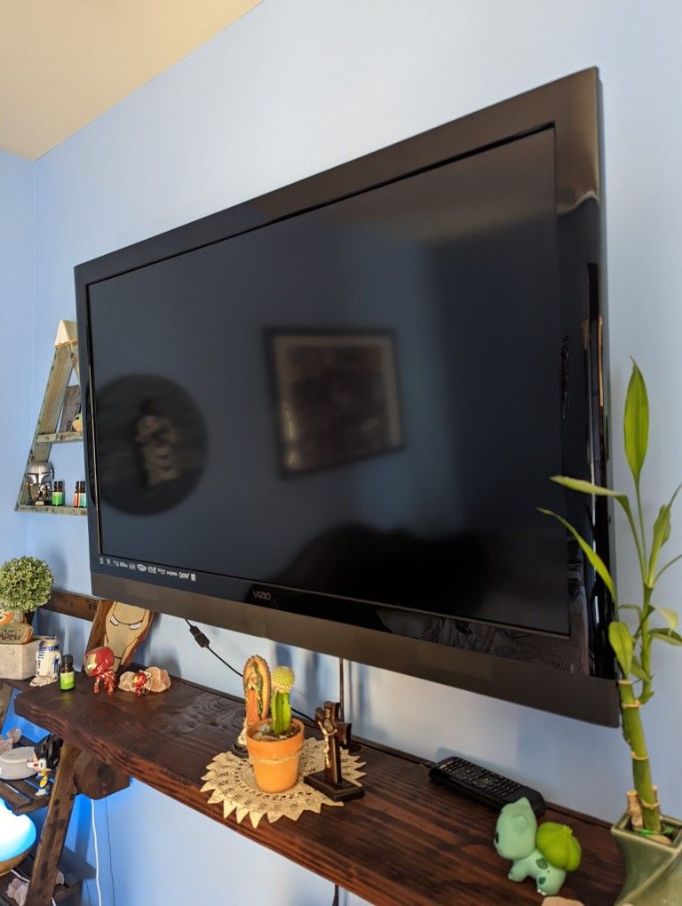 Vizio 42" inch SmartTV