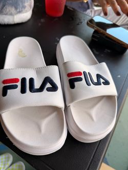 Fila slides