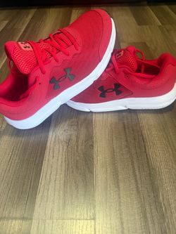 Under Armour Red Low-Top Sneakers size 9.5