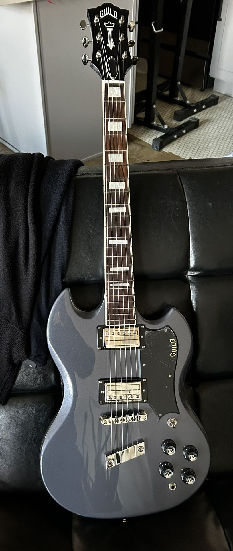 Guild Polara Deluxe, Canyon Dusk Color