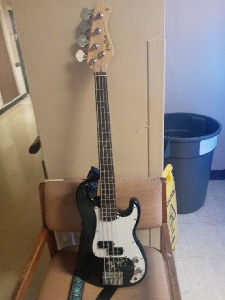 Harley Benton Electric Bass Guitar