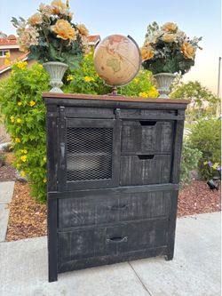 Black Farmhouse Style Wood Dresser Chest of Drawers Cabinet Furniture Great Condition