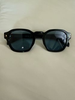 Prada glasses like new