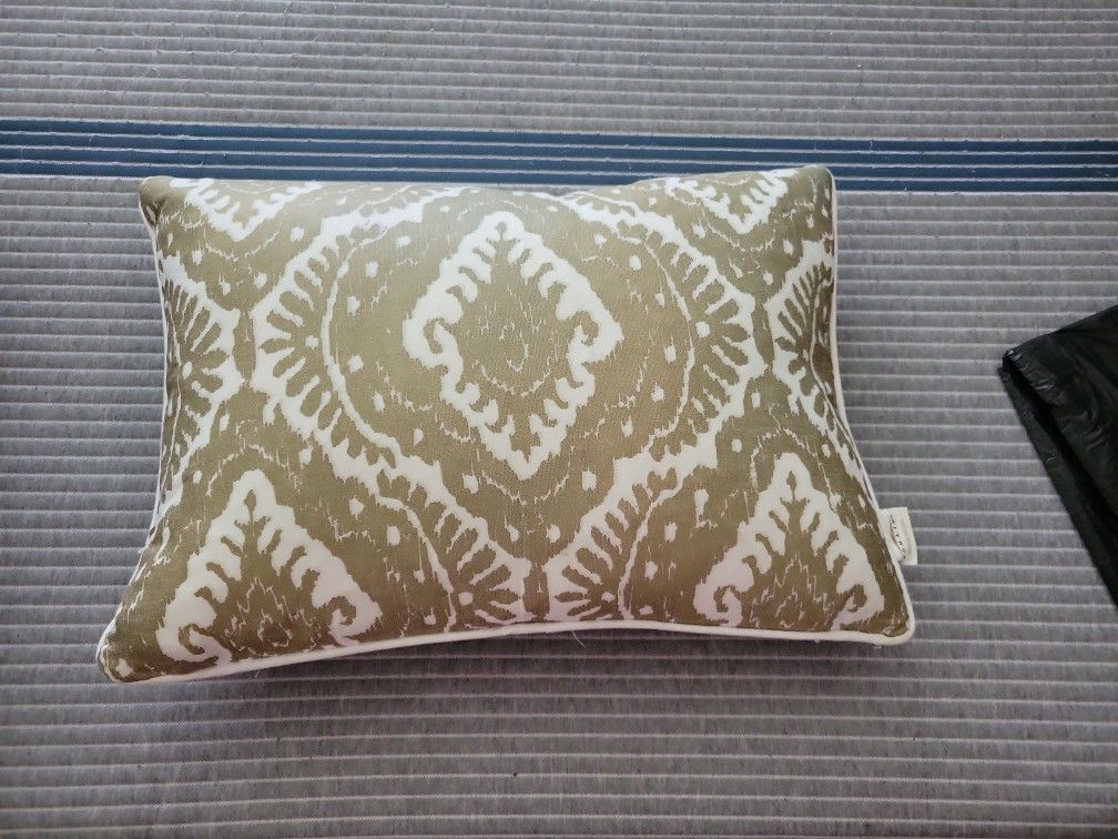 Pillow