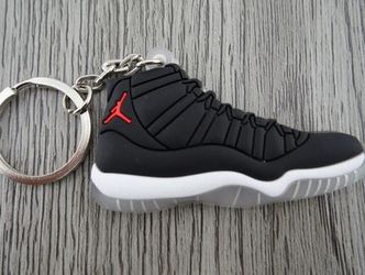 FLAT SILICON SNEAKER KEYCHAIN JORDAN 11 RETRO BG 72-10