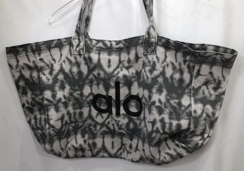 Alo Yoga Bag for Sale in El Paso, TX - OfferUp