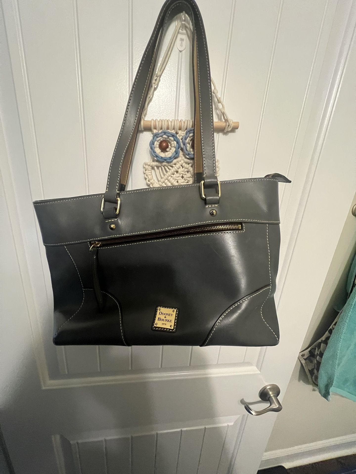 Dooney And Bourke Purse