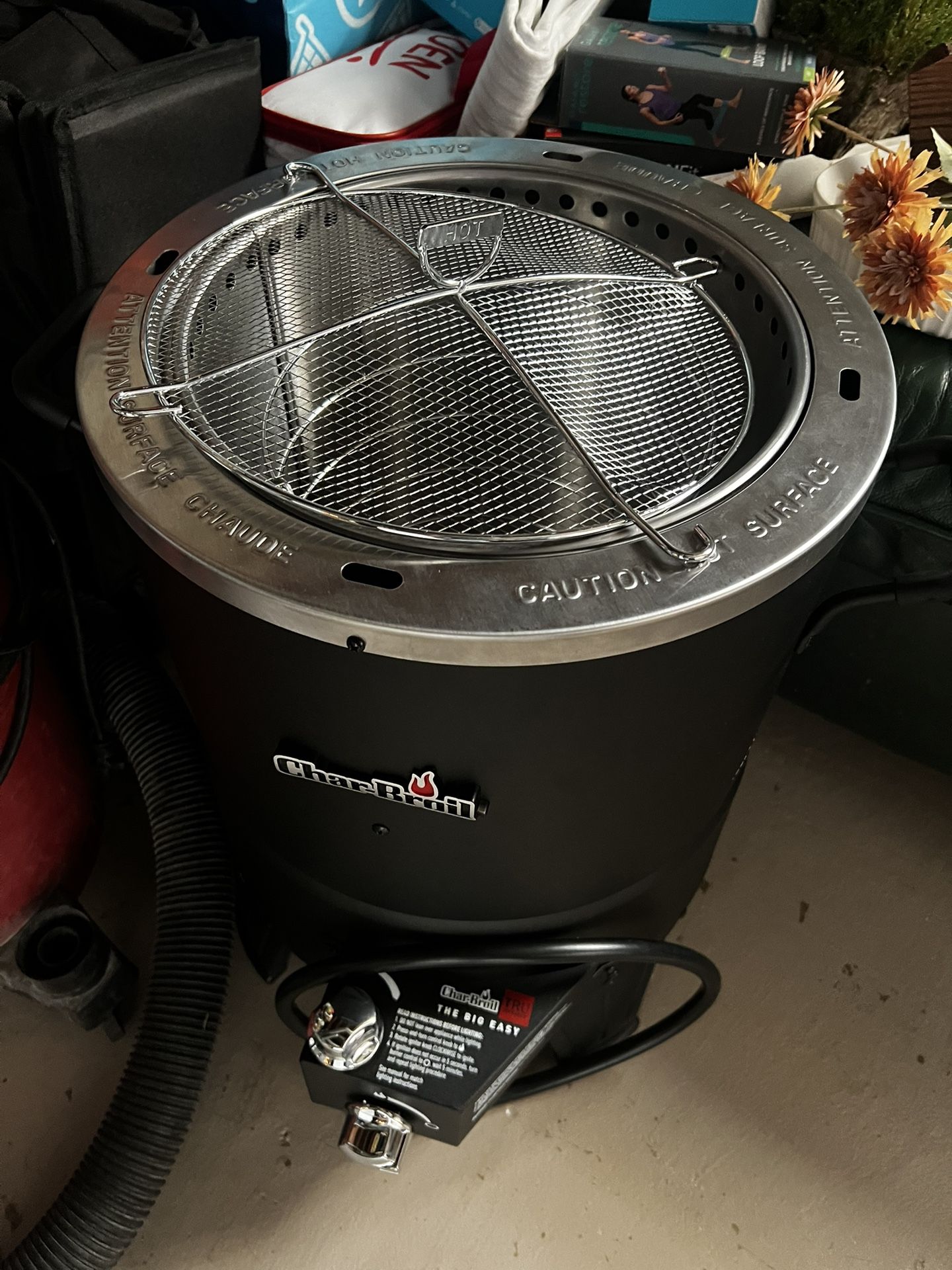 Brand New Charbroil Oilless Fryer