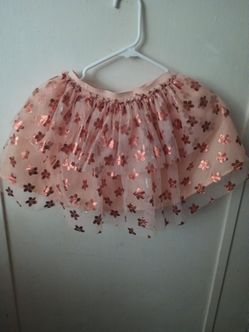 Girls skirt size 6 $10 cada uno