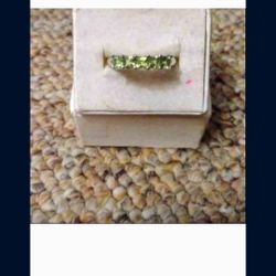 New S.925  FAS Sterling Silver Peridot Ring Size 7 And Matching Earrings 