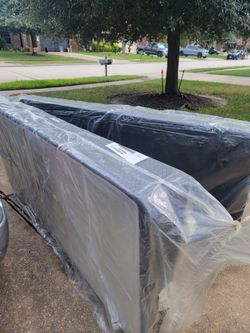 Serta Twin XL Box Spring Set in Plastic Wrap