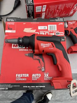 Milwaukee Drywall Screw Gun M18