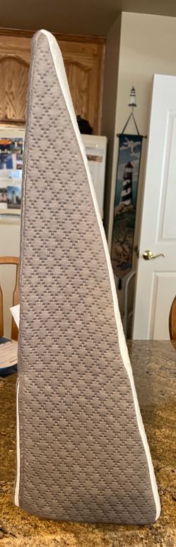 BED WEDGE PILLOW