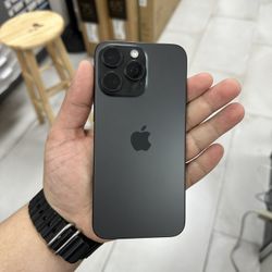 iPhone 15 Pro Max Unlocked 512GB! Finance For $50 Down Payment!!