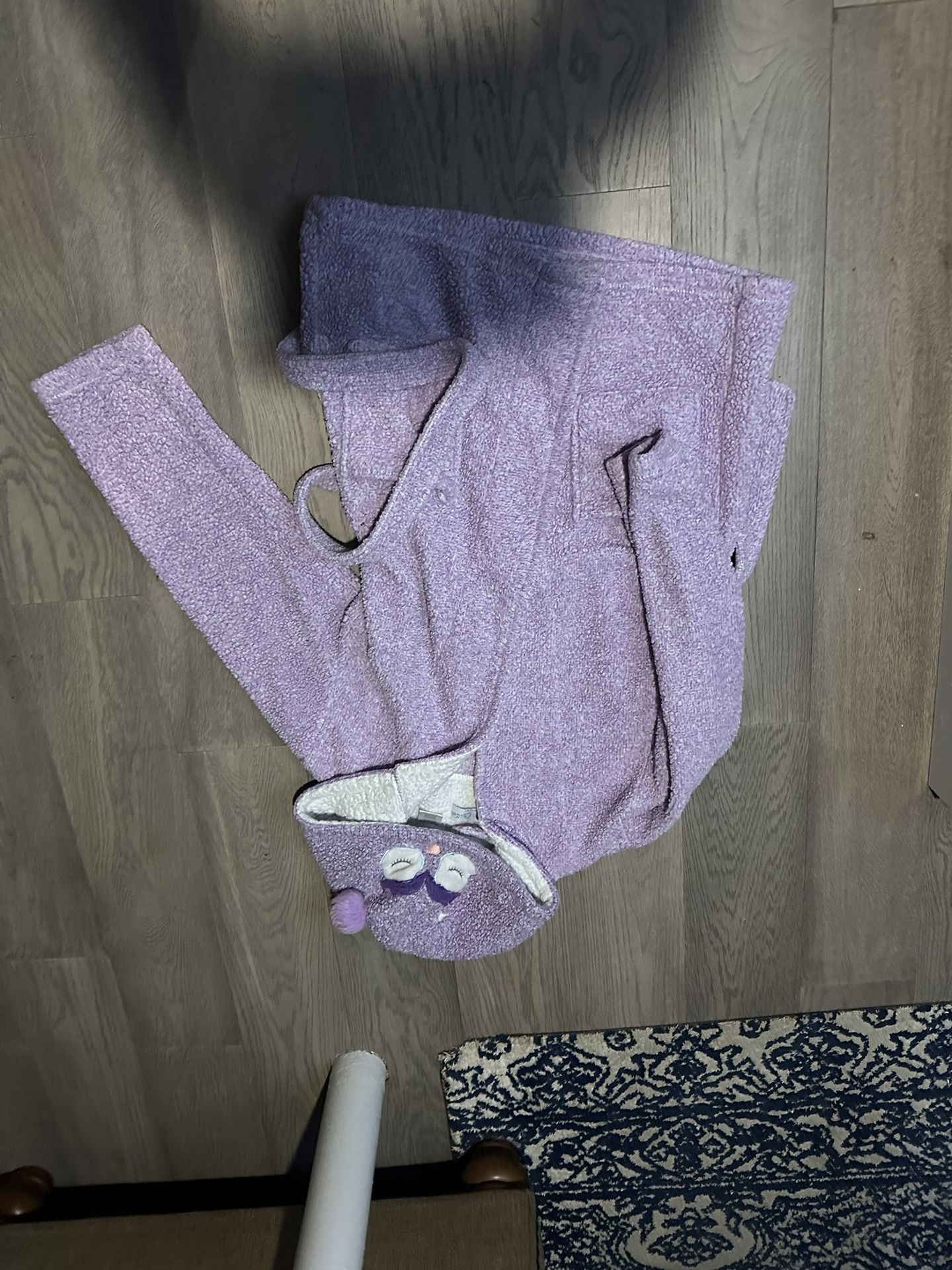 Girls Robe $5.00