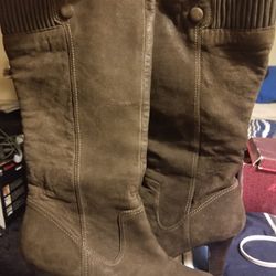 Sofft suade boots size 10