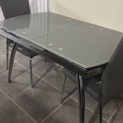 El Dorado Dinette Table & Chairs $150